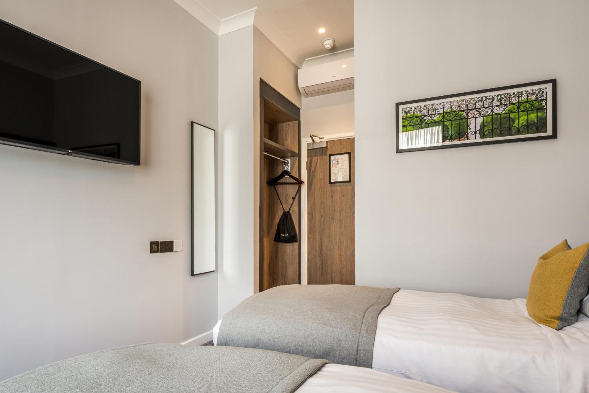 Princes Square 4* Londen