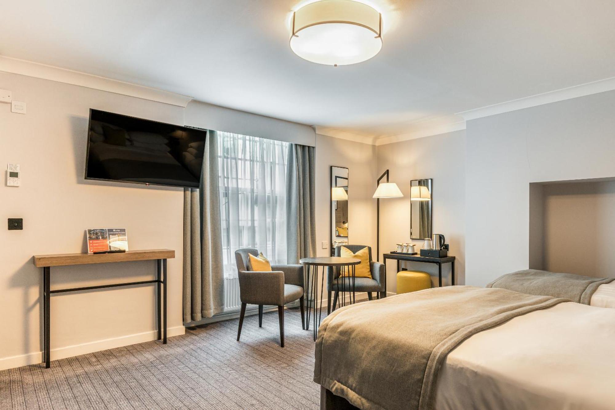 Princes Square 4*