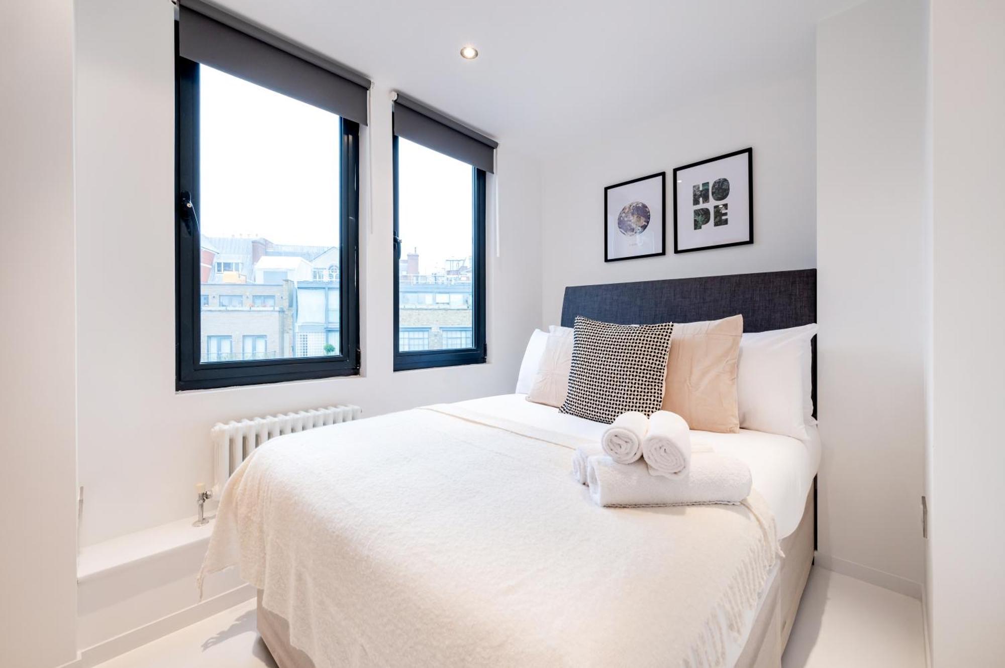 Huge & 3 Bedr, 4 Beds, Covent Gdn London