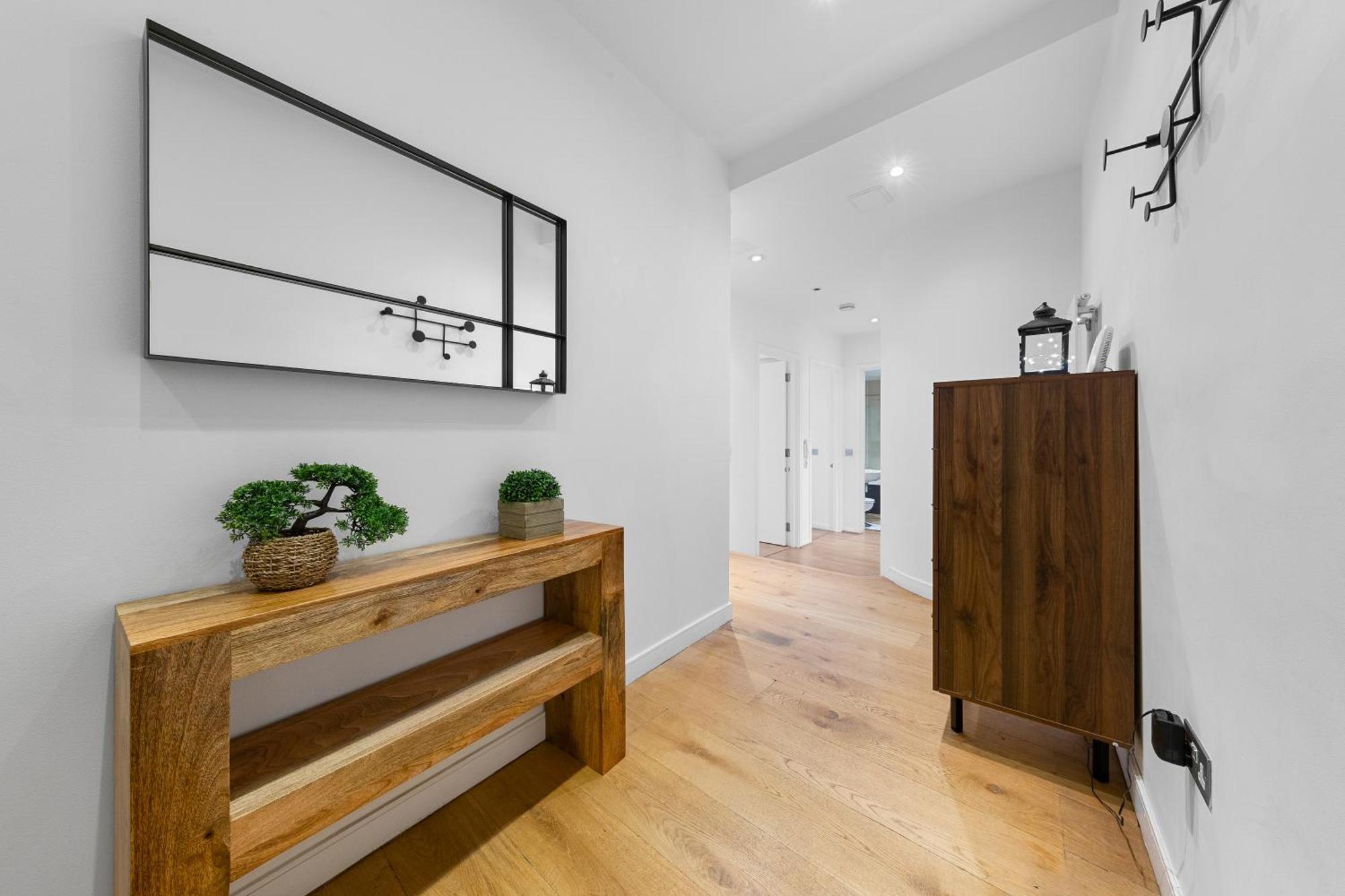 Designer Victorian Flat With Huge Terrace Apartment London