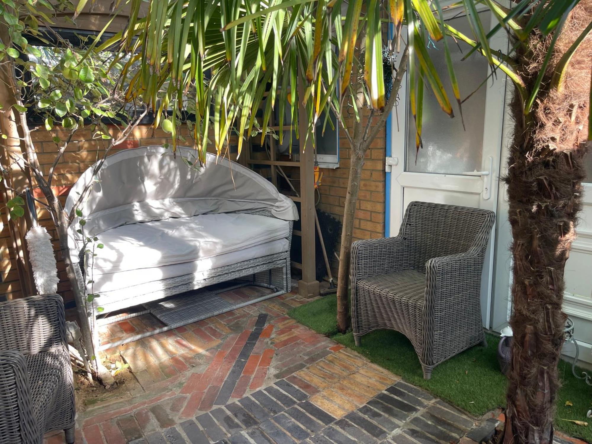Luxe 4 Bedroom House With 4 Bathrooms - Elizabeth Line & Acton Stations At Walking Distance