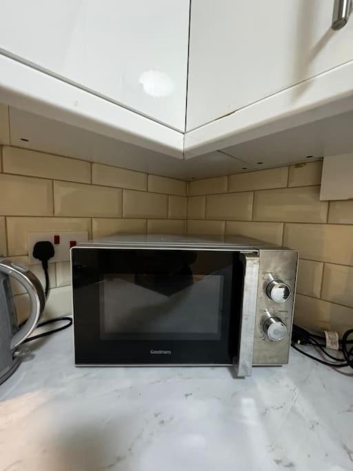 Entire 1bed Stratford Westfield * Londen