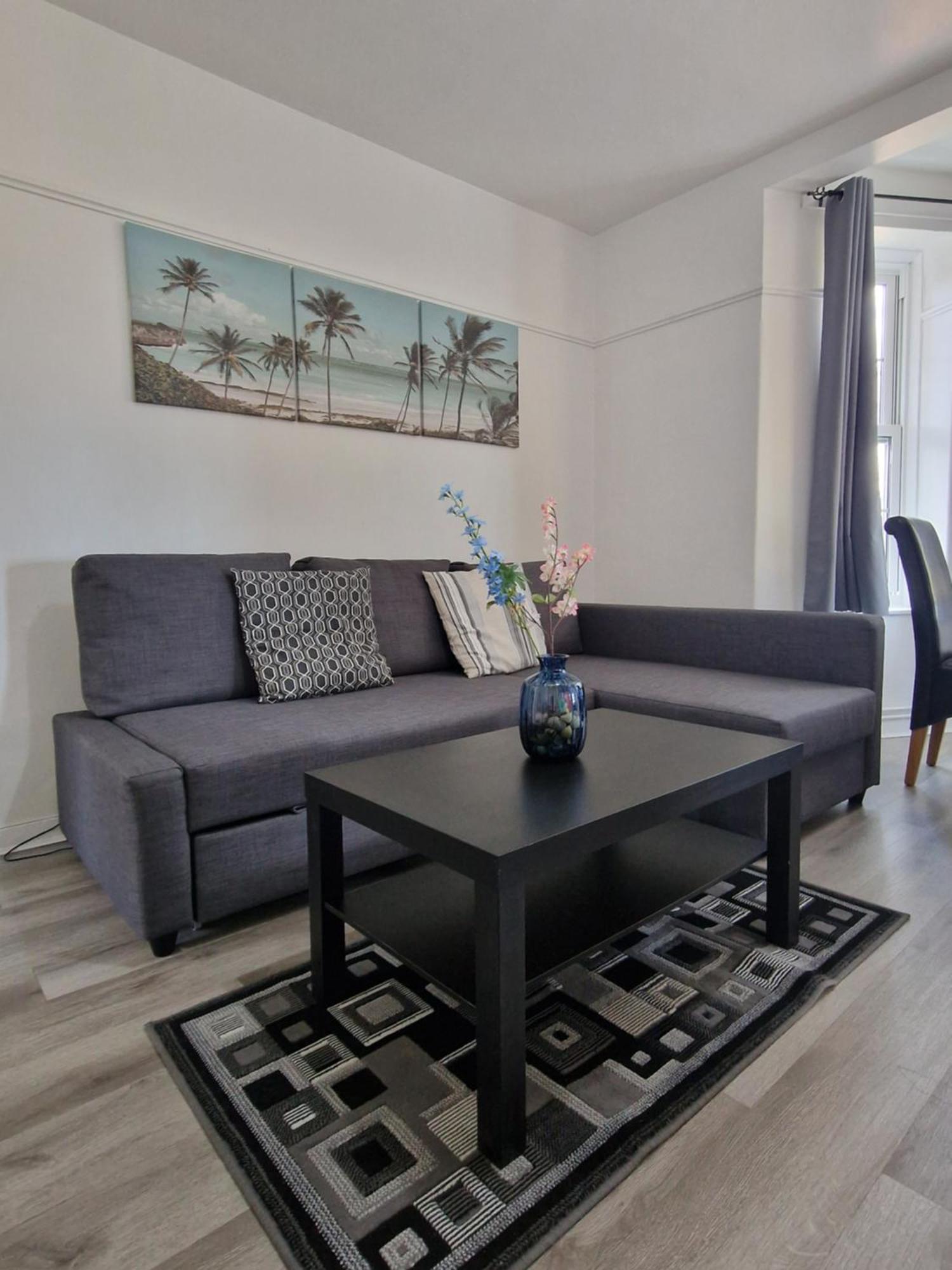 Leilighet Comfortable 2 Bedrooms Flat In Oval