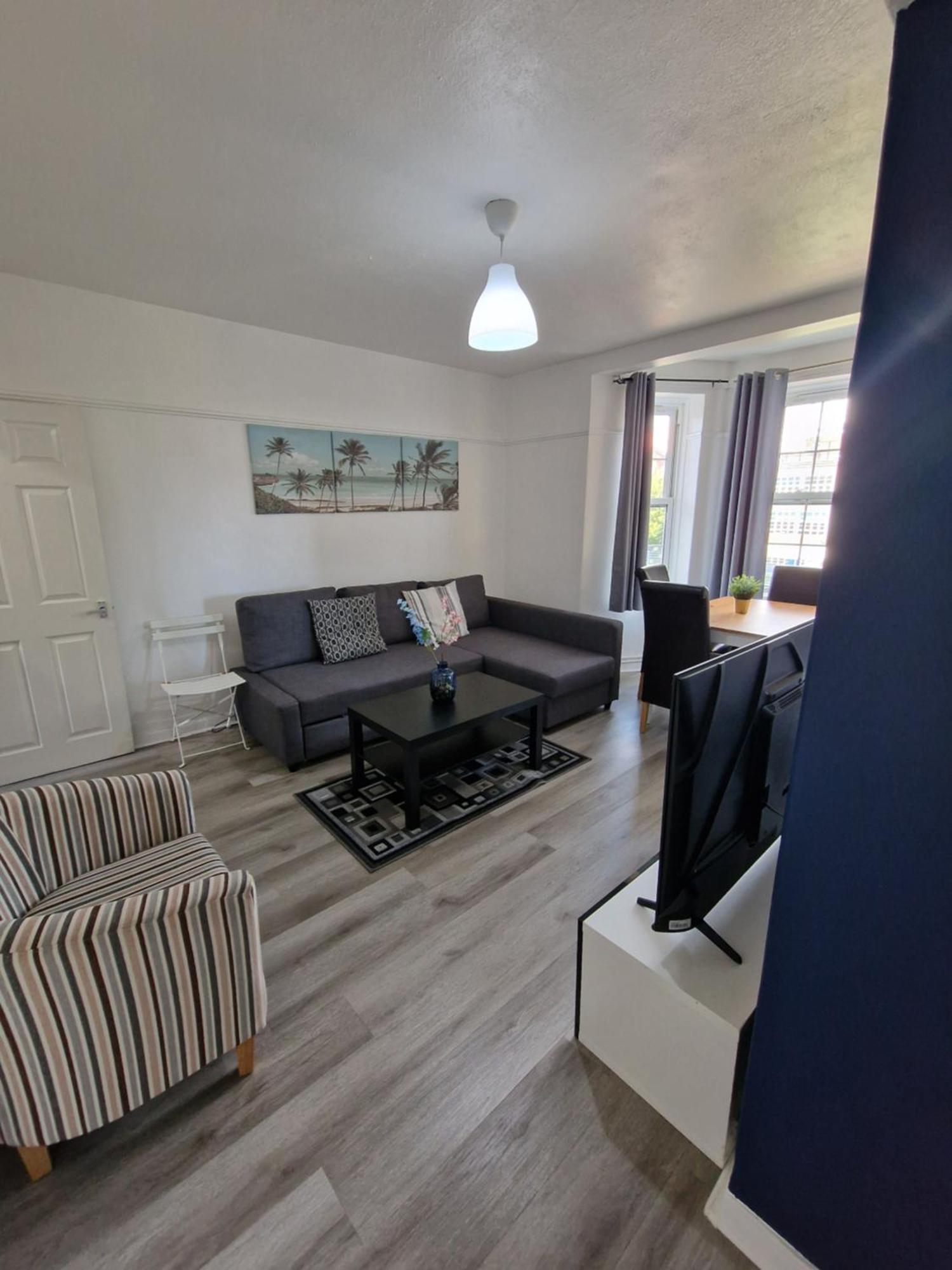 Comfortable 2 Bedrooms Flat In Oval Leilighet London