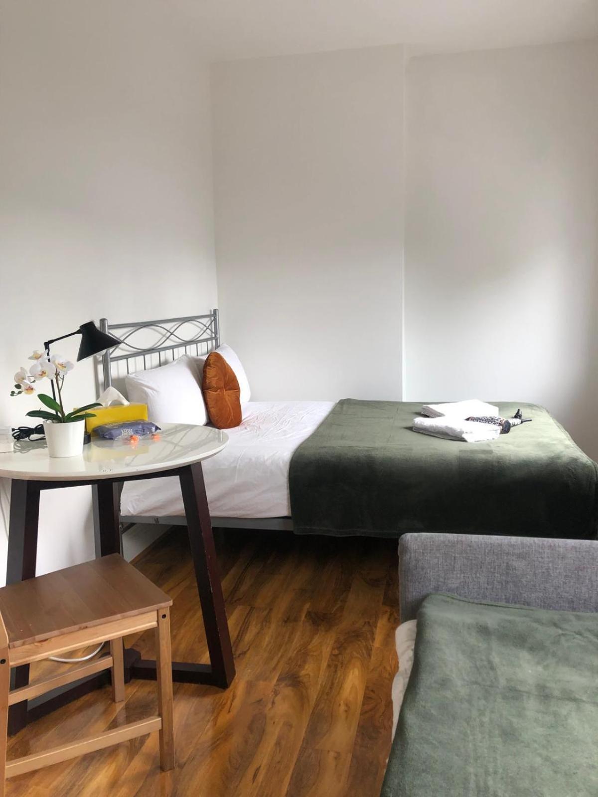 Comfy Private Bedrooms Across The Euston Station Londres