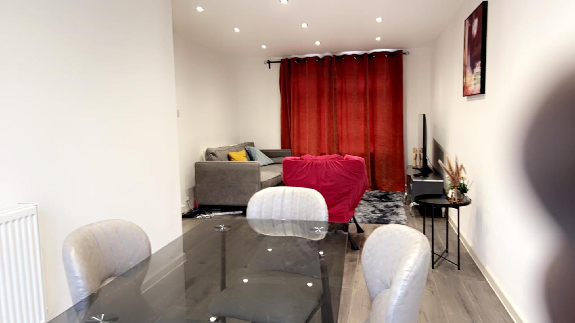 Redline Homes Holiday home London