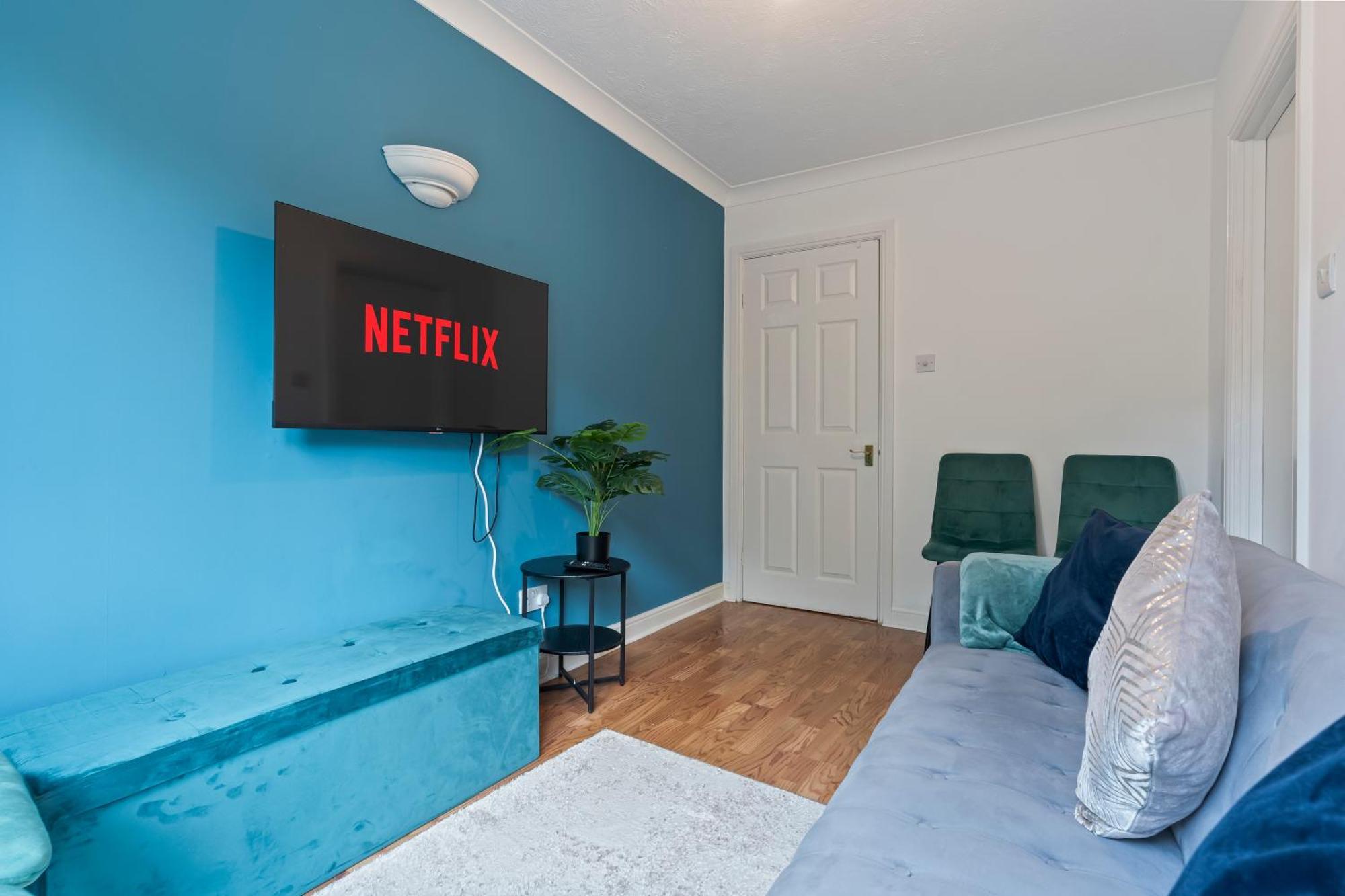 Lovely 4Br House In The City With Parking Ferienhaus London