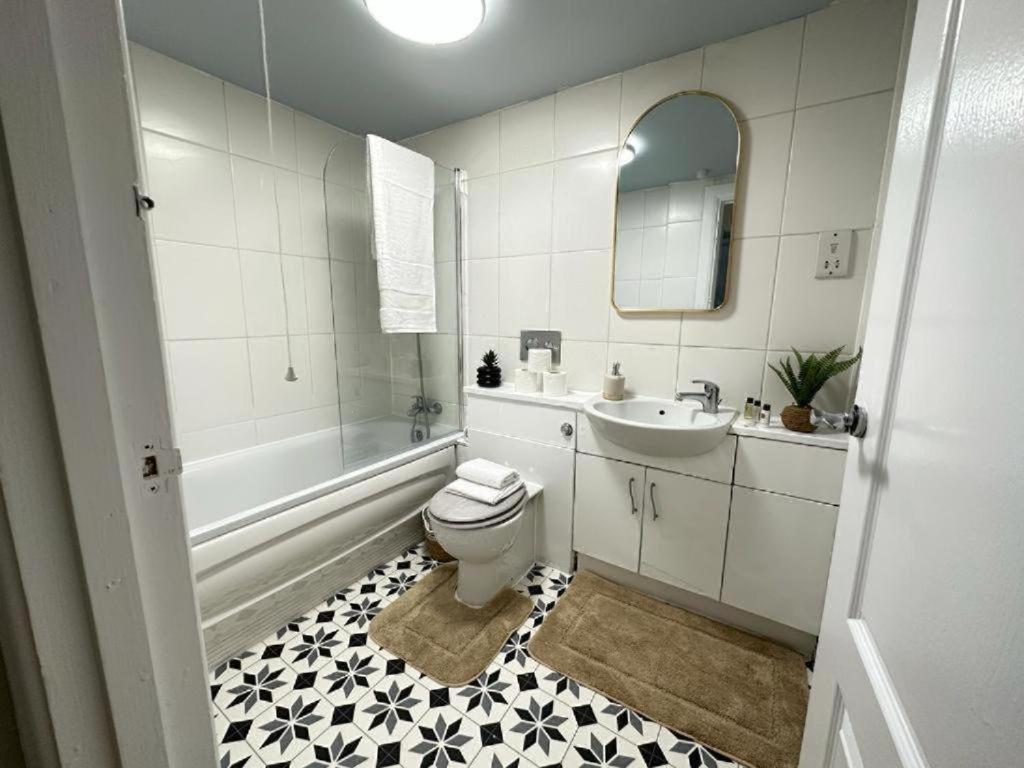 Apartment Three Bedroom Near Marble Arch London