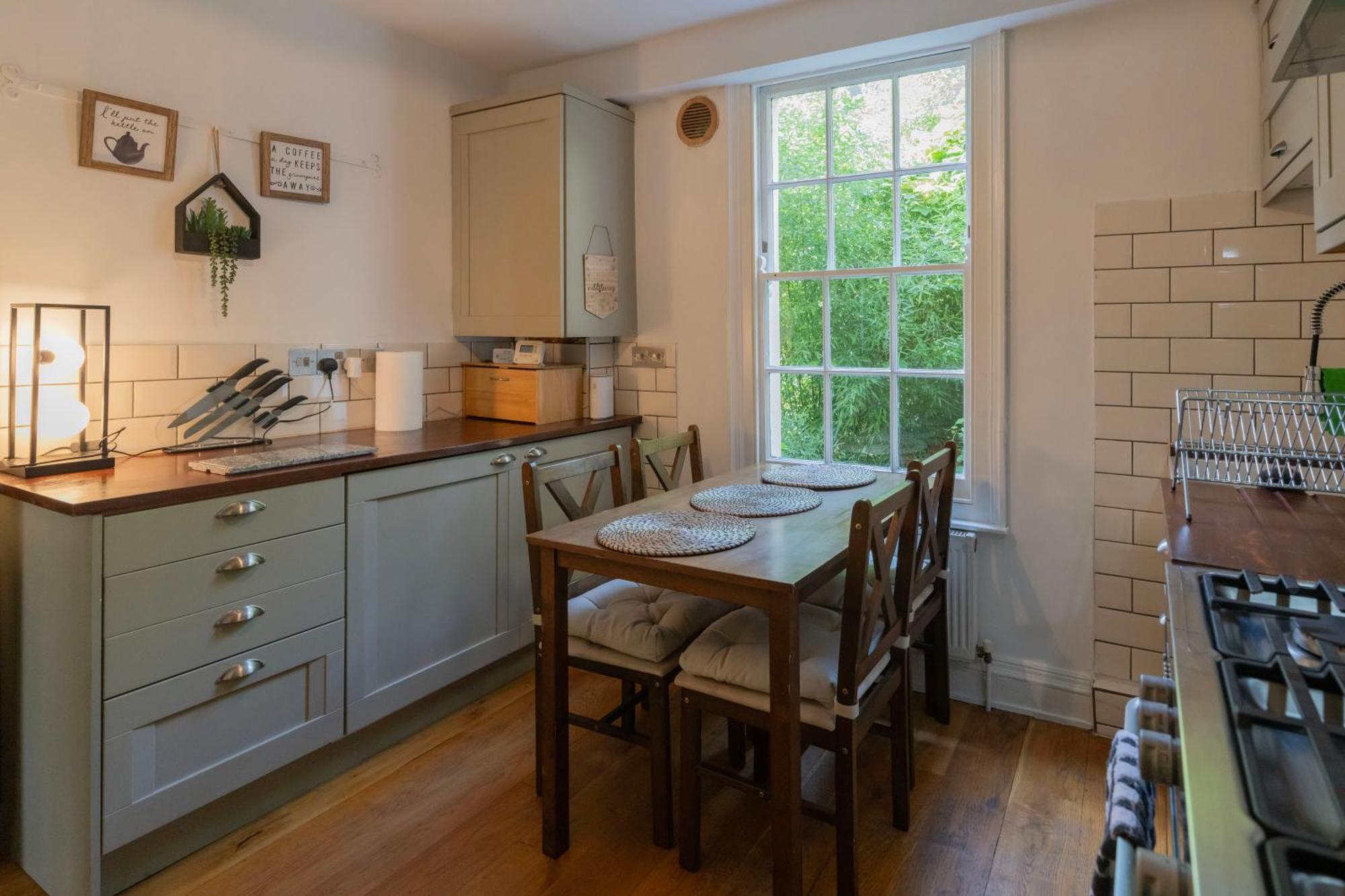 Apartment Gorgeous 2bed House In New Road