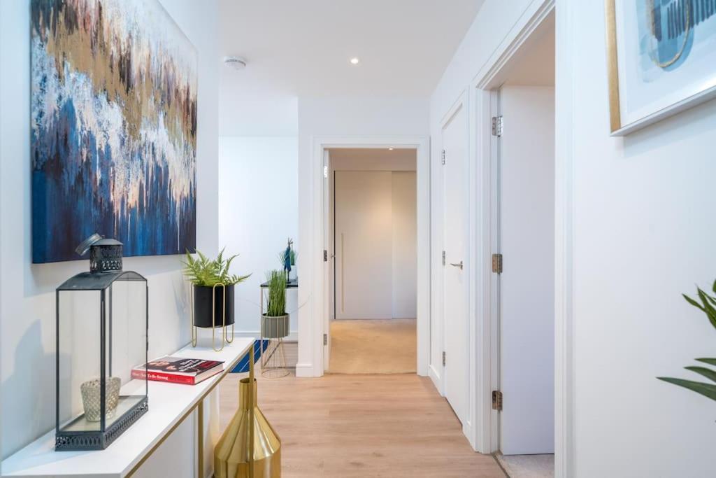 Apartment Luxury Kew Bridge Balcony Free Parking *