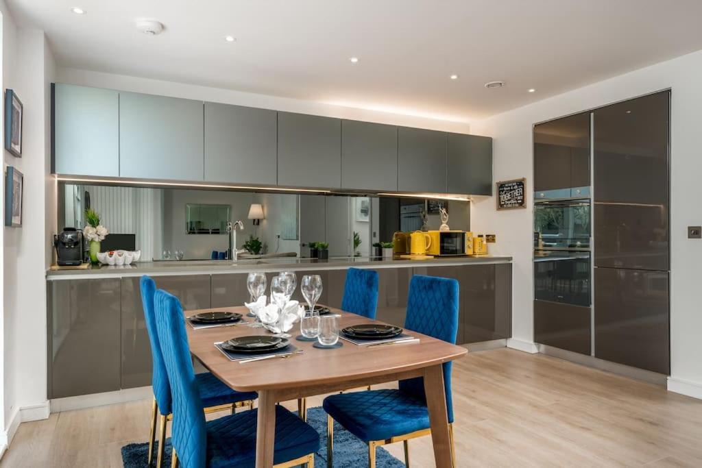 Apartment Luxury Kew Bridge Balcony Free Parking