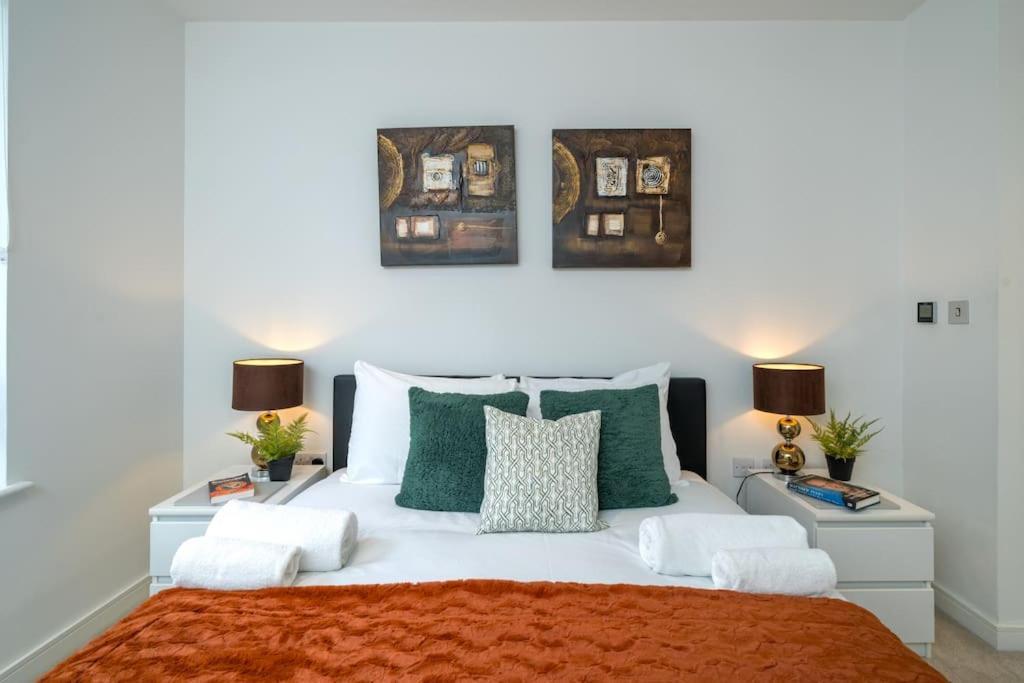 Apartment Luxury Kew Bridge Balcony Free Parking London