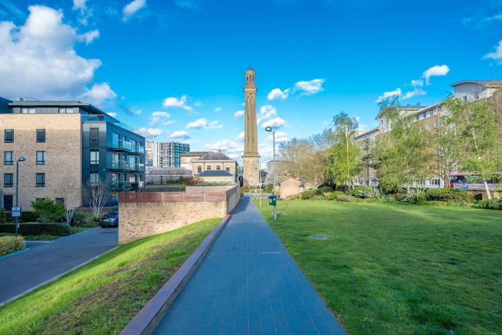 Luxury Kew Bridge Balcony Free Parking * London