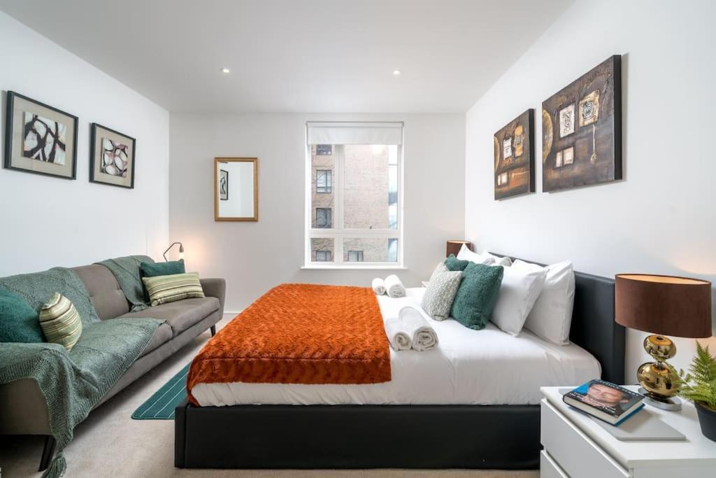 Luxury Kew Bridge Balcony Free Parking Apartment *