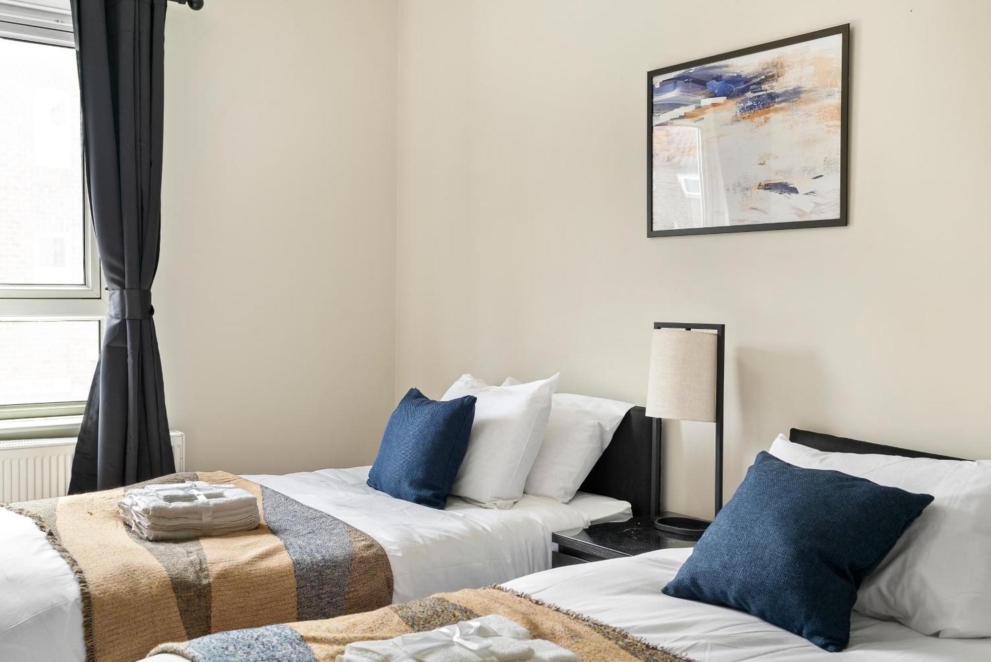 Apartment Zone 2 Stylish 3 Bedroom Long Special Prices Free Parking London