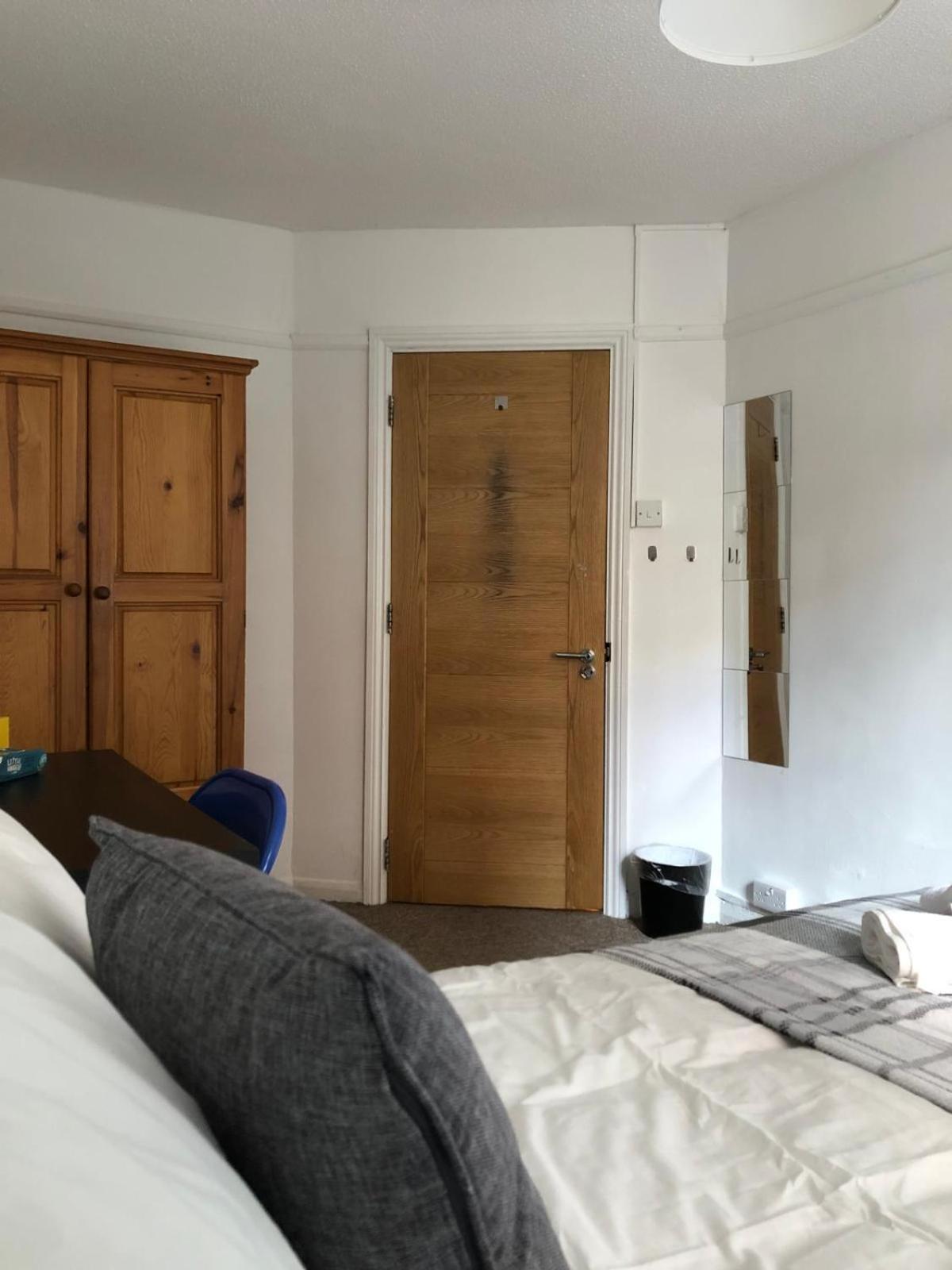 Comfy Private Bedrooms Near O2 Forum Kentish Town, Camden Habitación en casa particular