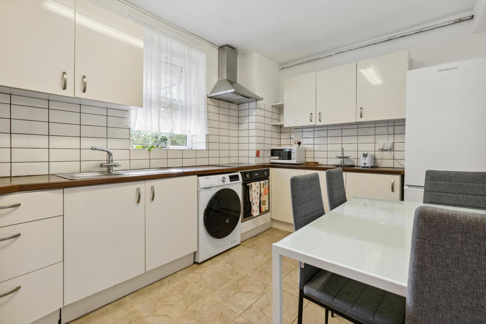 Spacious 3 Bedroom Near Attractions Londen