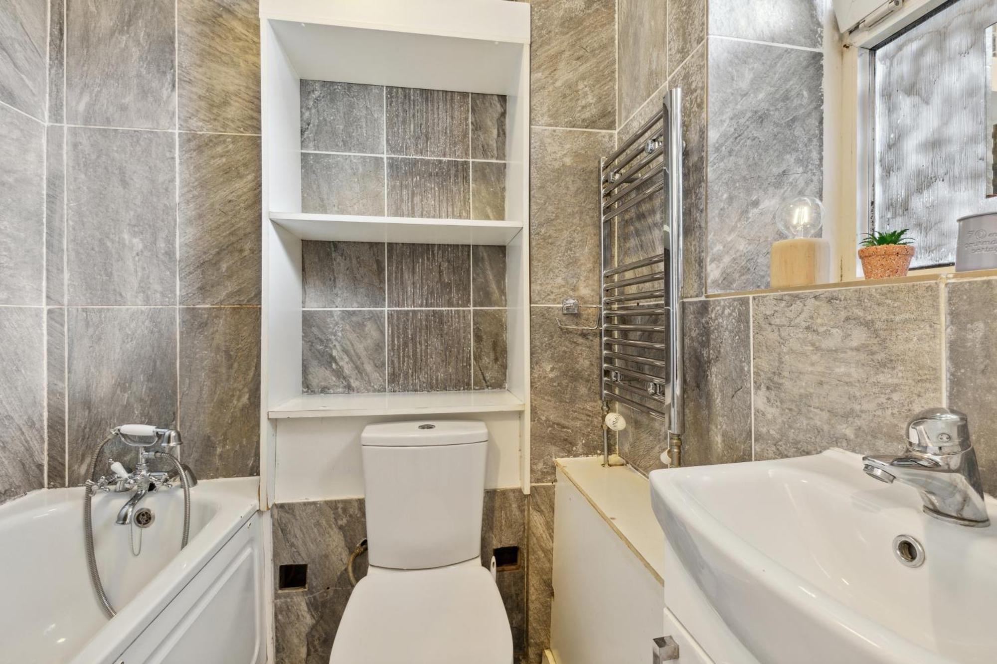Spacious 3 Bedroom Near Attractions Appartement Londen