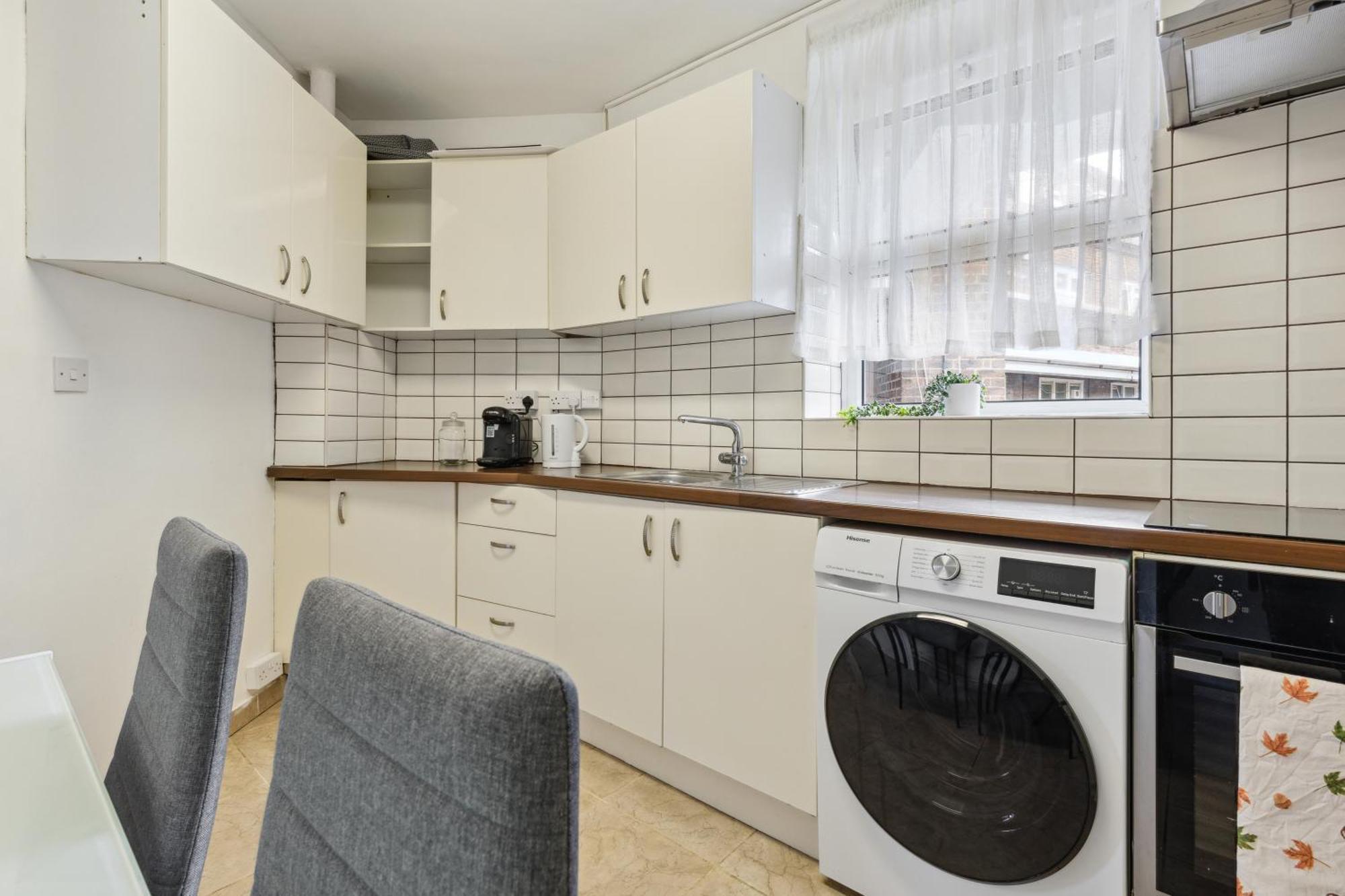 Appartement Spacious 3 Bedroom Near Attractions *