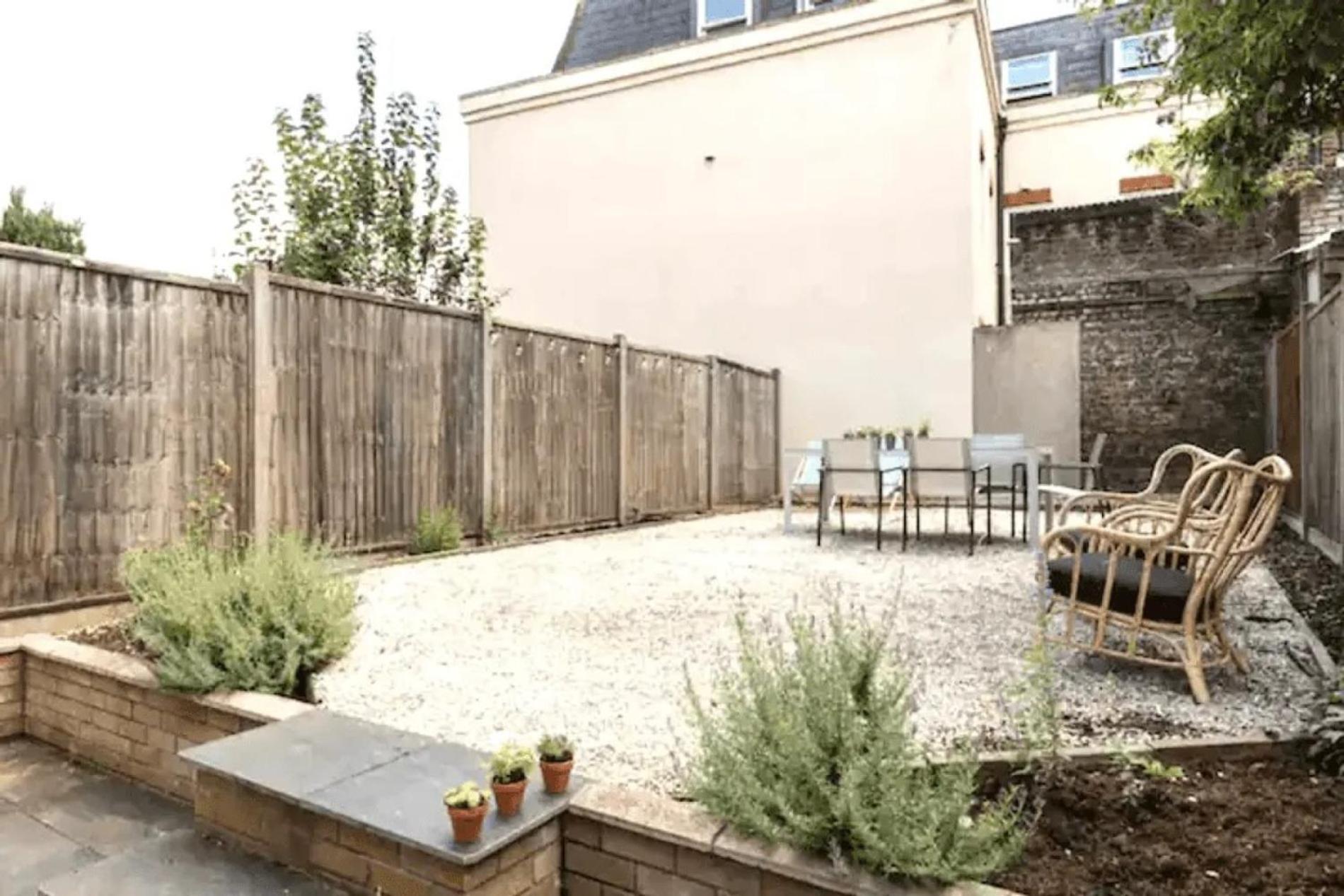 Apartment Lovely 4 Bedroom Flat With Ample Garden In Brondesbury, Kilburn London