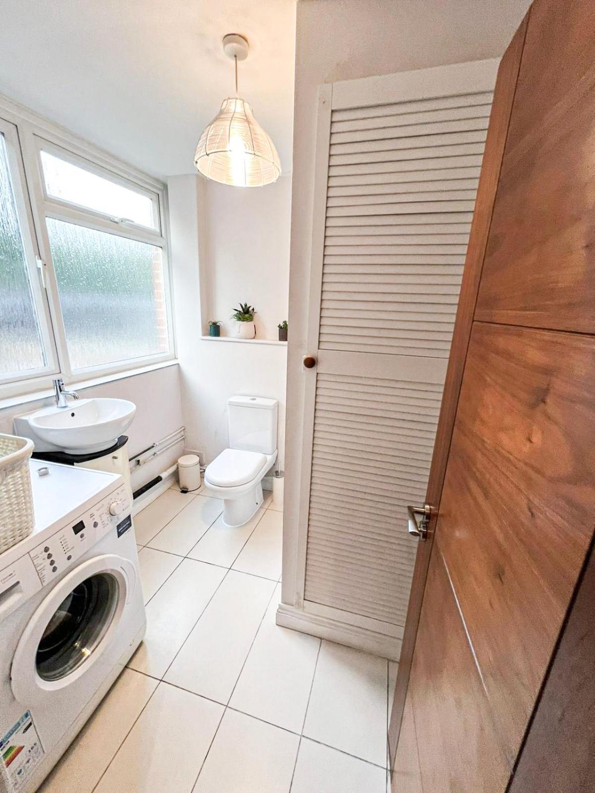 Apartment Lovely 4 Bedroom Flat With Ample Garden In Brondesbury, Kilburn