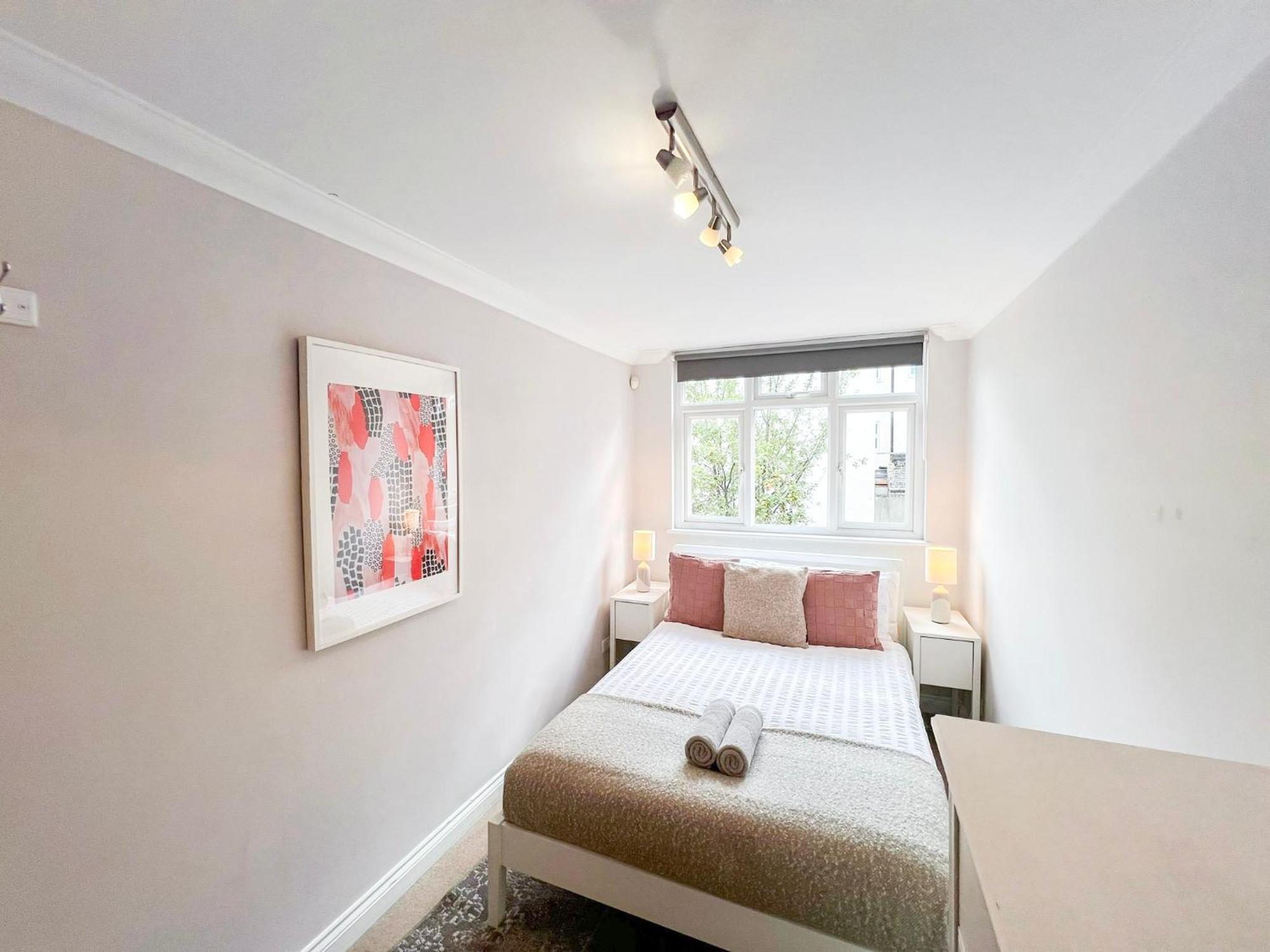 Apartment Lovely 4 Bedroom Flat With Ample Garden In Brondesbury, Kilburn *