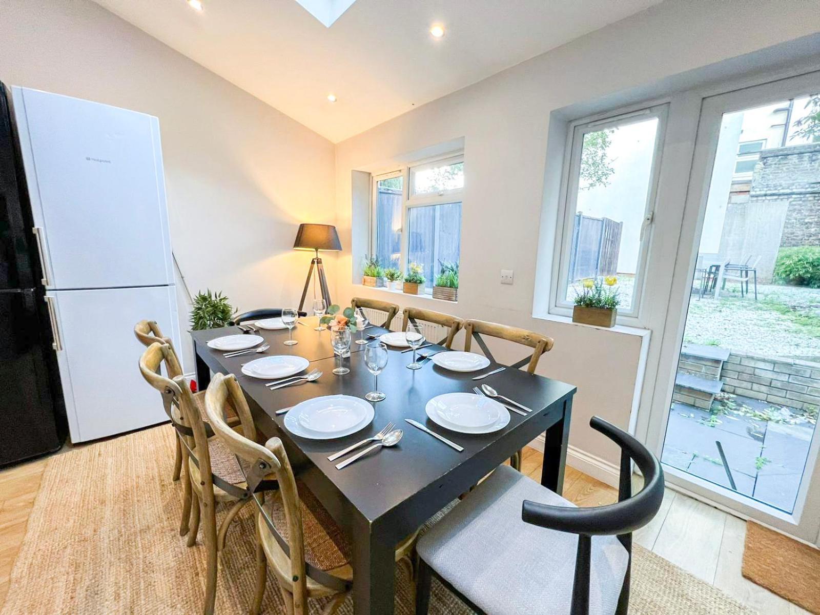 Apartment Lovely 4 Bedroom Flat With Ample Garden In Brondesbury, Kilburn *