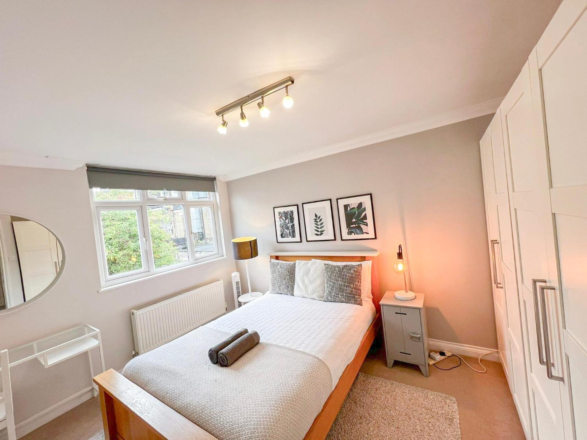 Apartment Lovely 4 Bedroom Flat With Ample Garden In Brondesbury, Kilburn *