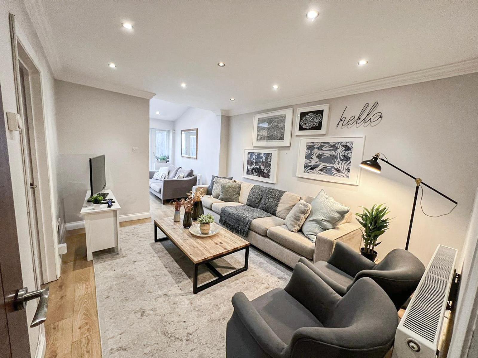 Apartment Lovely 4 Bedroom Flat With Ample Garden In Brondesbury, Kilburn London