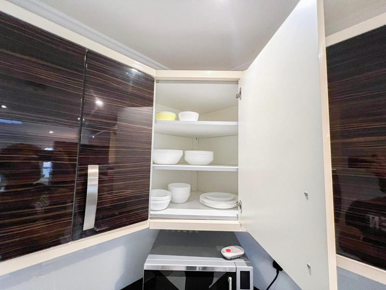 Lovely 4 Bedroom Flat With Ample Garden In Brondesbury, Kilburn * London