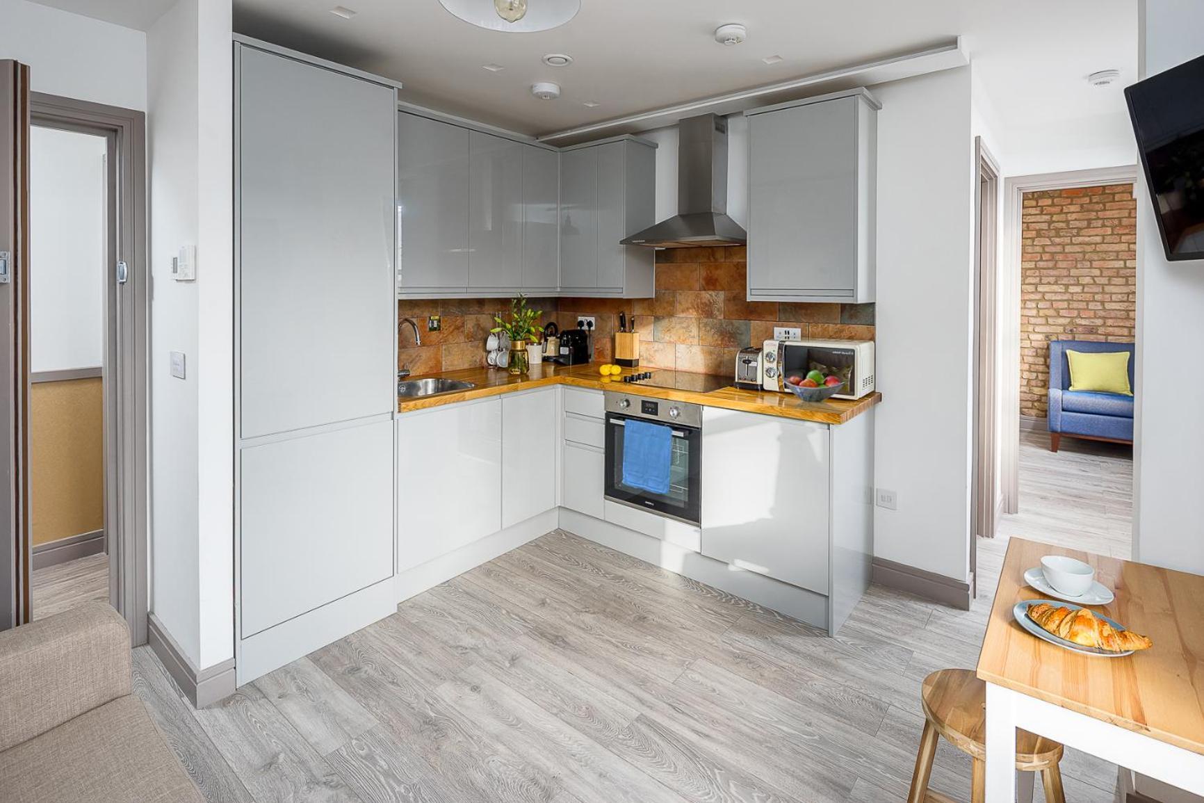 Stylish Modern In Nw6 Apartment London