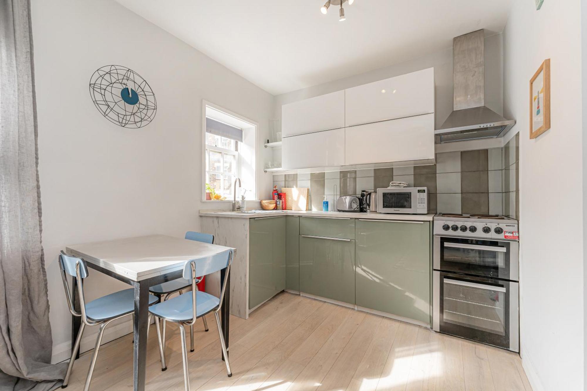 Apartment King's Cross Gem By Underthedoormat *