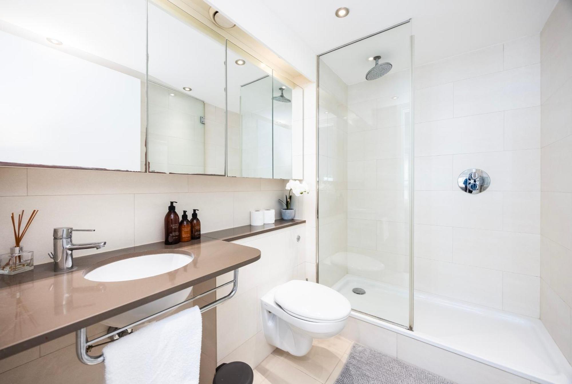 Austin David Apartments Excel Apartment London