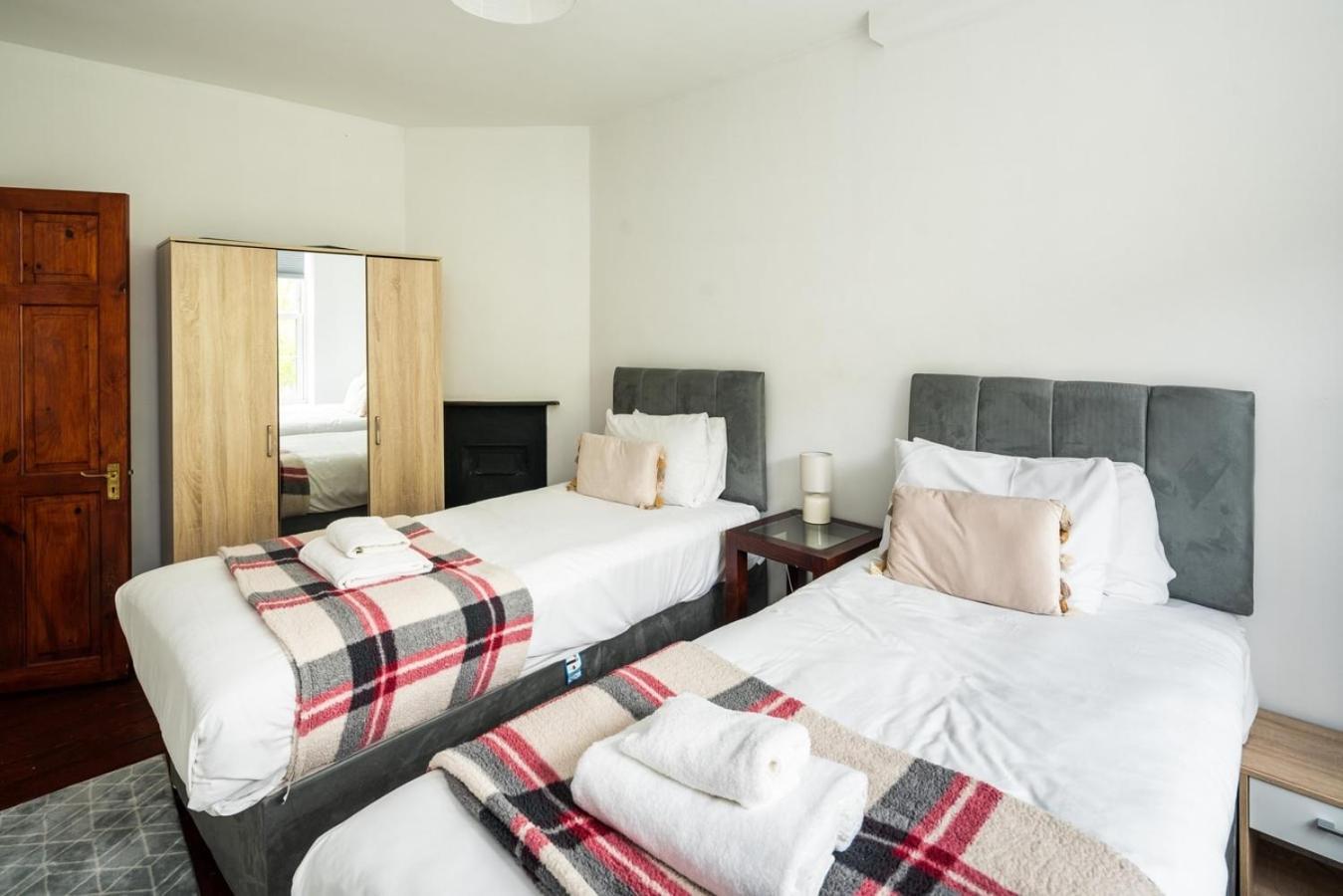 Leilighet Cosy 3bd For 6 / 6 Beds