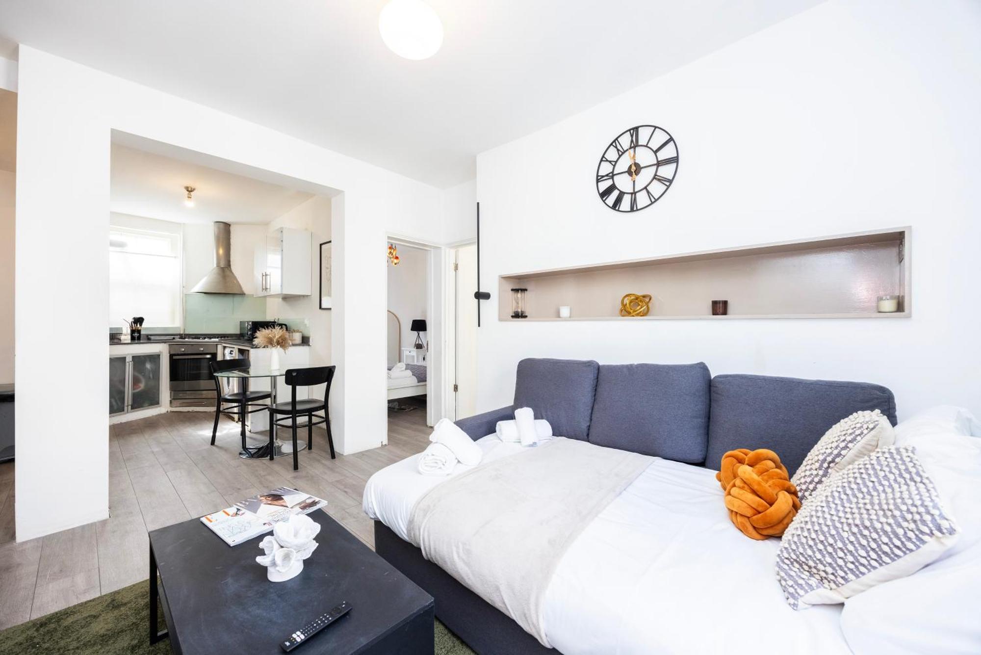Cozy 2 Bedroom Near Old Street Station Apartment London