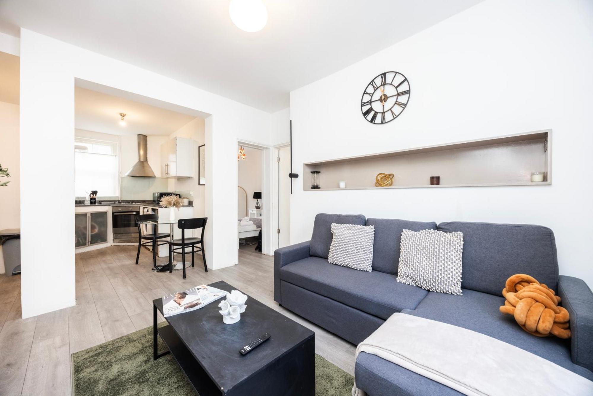 Cozy 2 Bedroom Near Old Street Station London