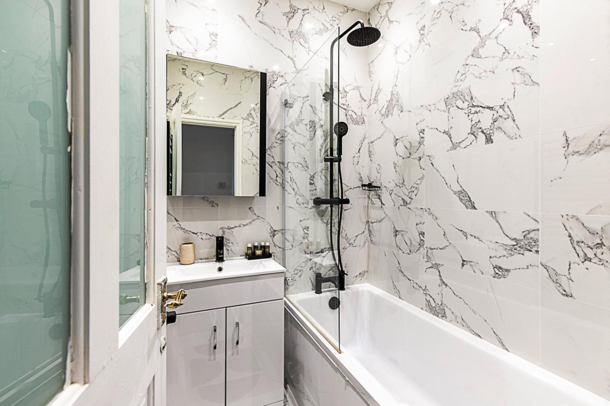 Stylish Hideaway Flat At Milton Park Highgate Apartment *