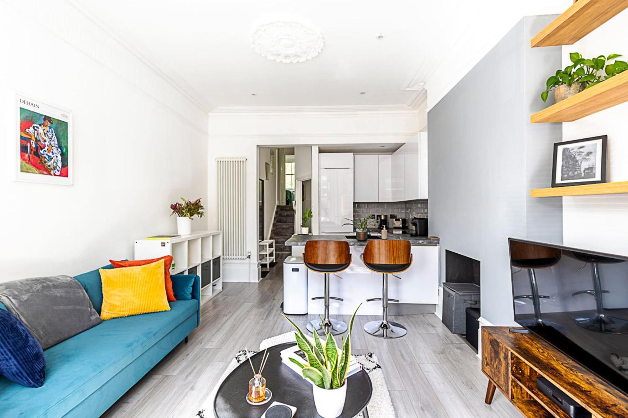 Stylish Hideaway Flat At Milton Park Highgate London
