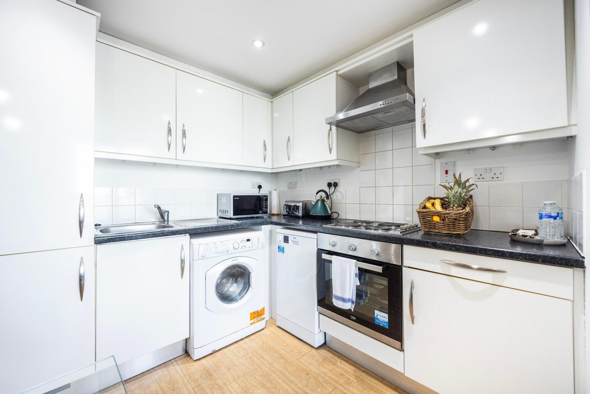 Austin David Apartments Excel * London