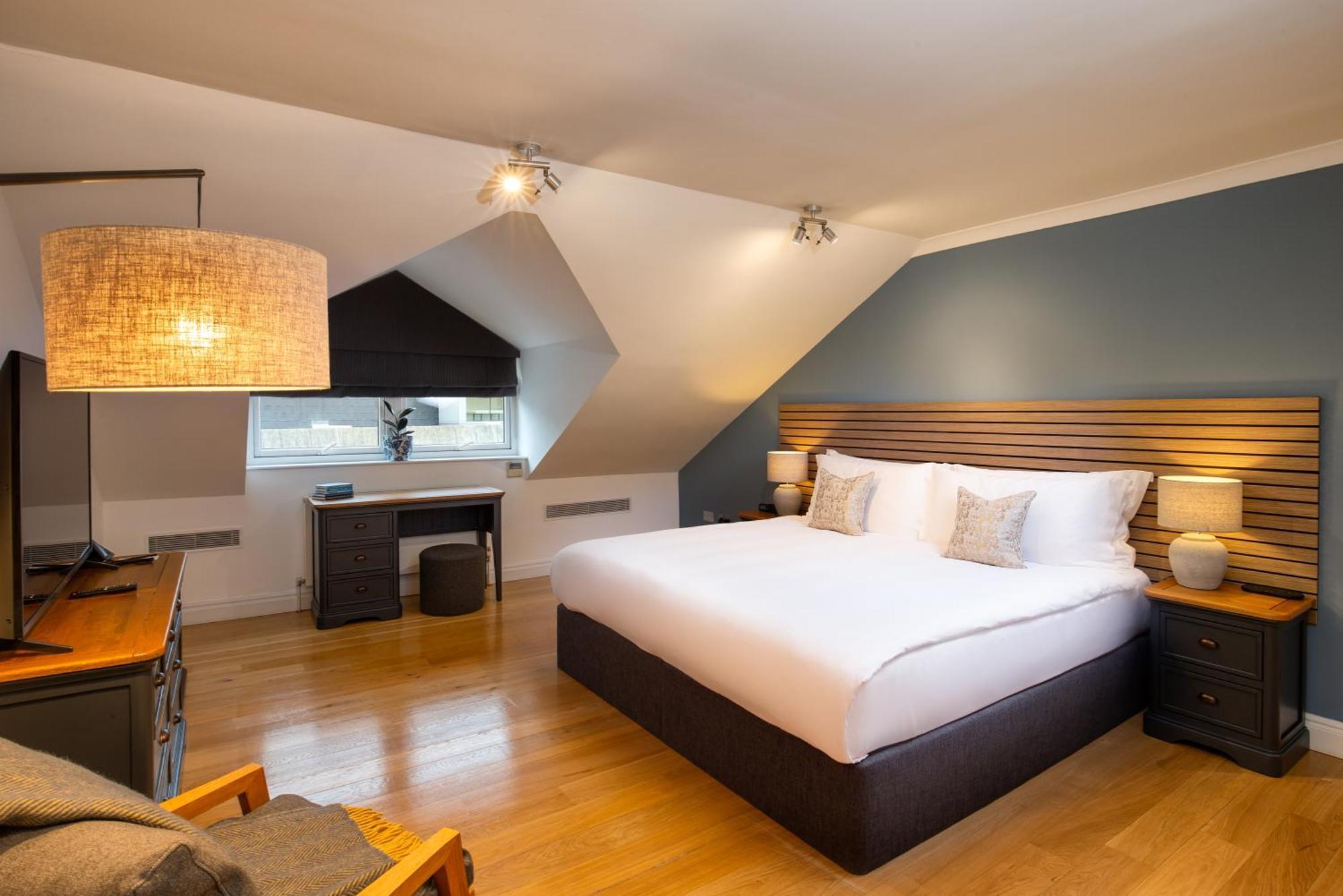 Monarch House - Serviced - Kensington * Londres