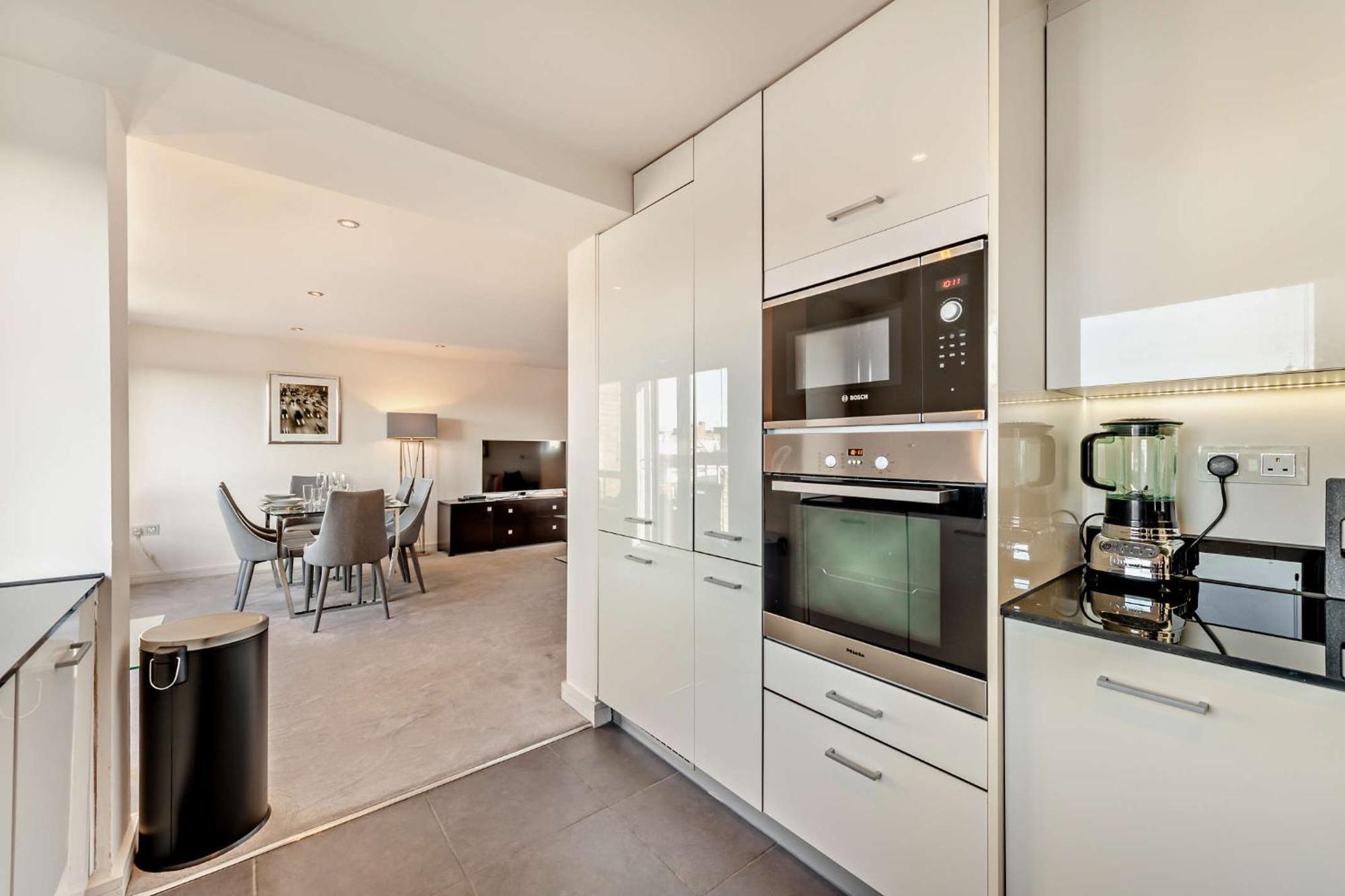 Pond Place * London