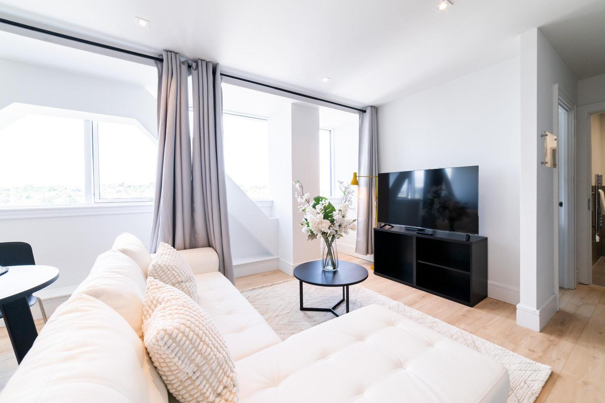 Appartement Stylish Retreats On Olympic Way Londen