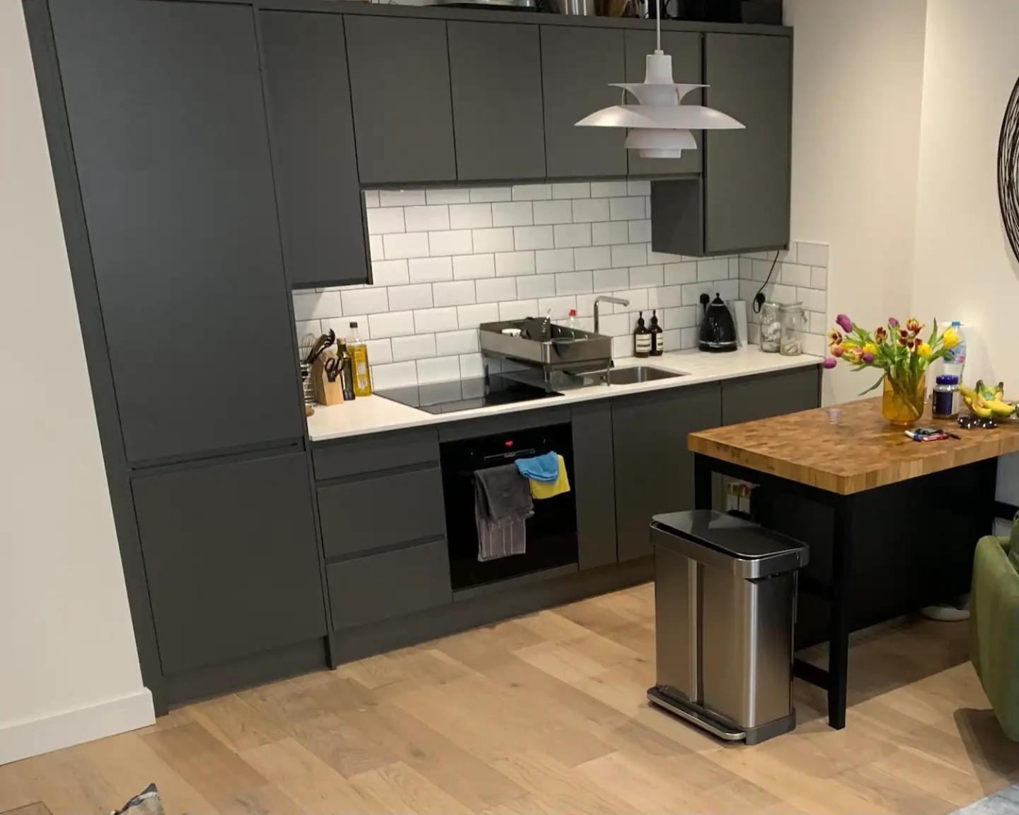 Cosy Single With Private Bathroom Homestay London
