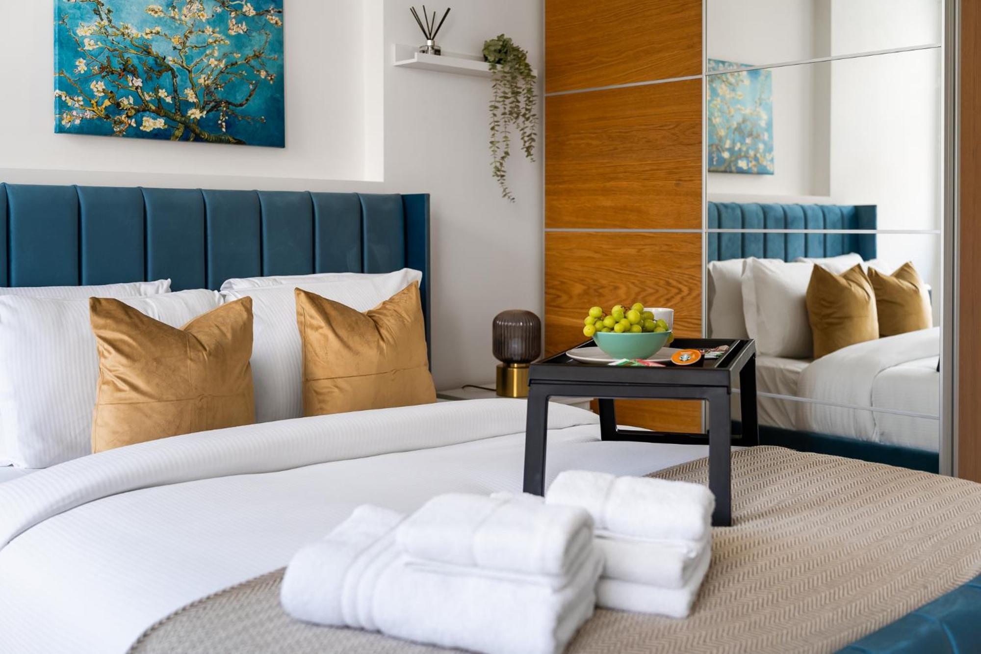 Ferienhaus 4br 2ba House By Livestay Short Lets & Serviced Near Oxford Circus With 2 Private Patios London