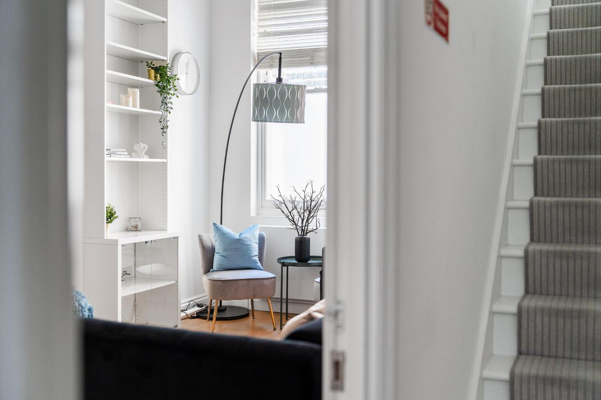 4br 2ba House By Livestay Short Lets & Serviced Near Oxford Circus With 2 Private Patios Ferienhaus London
