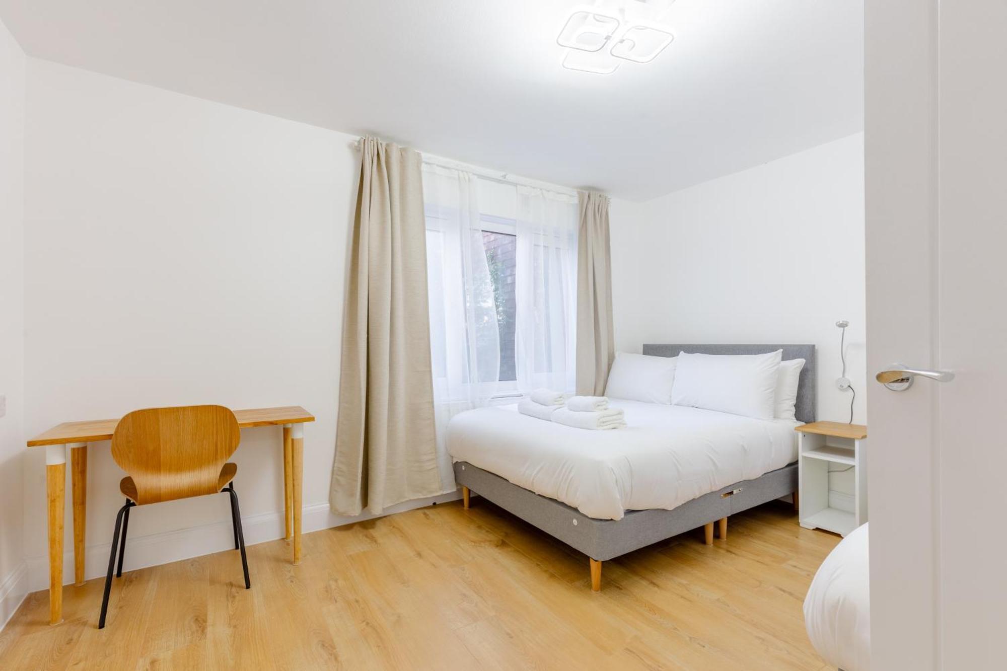 Newly Refurbished 2bd Flat Close To Excel Apartment London