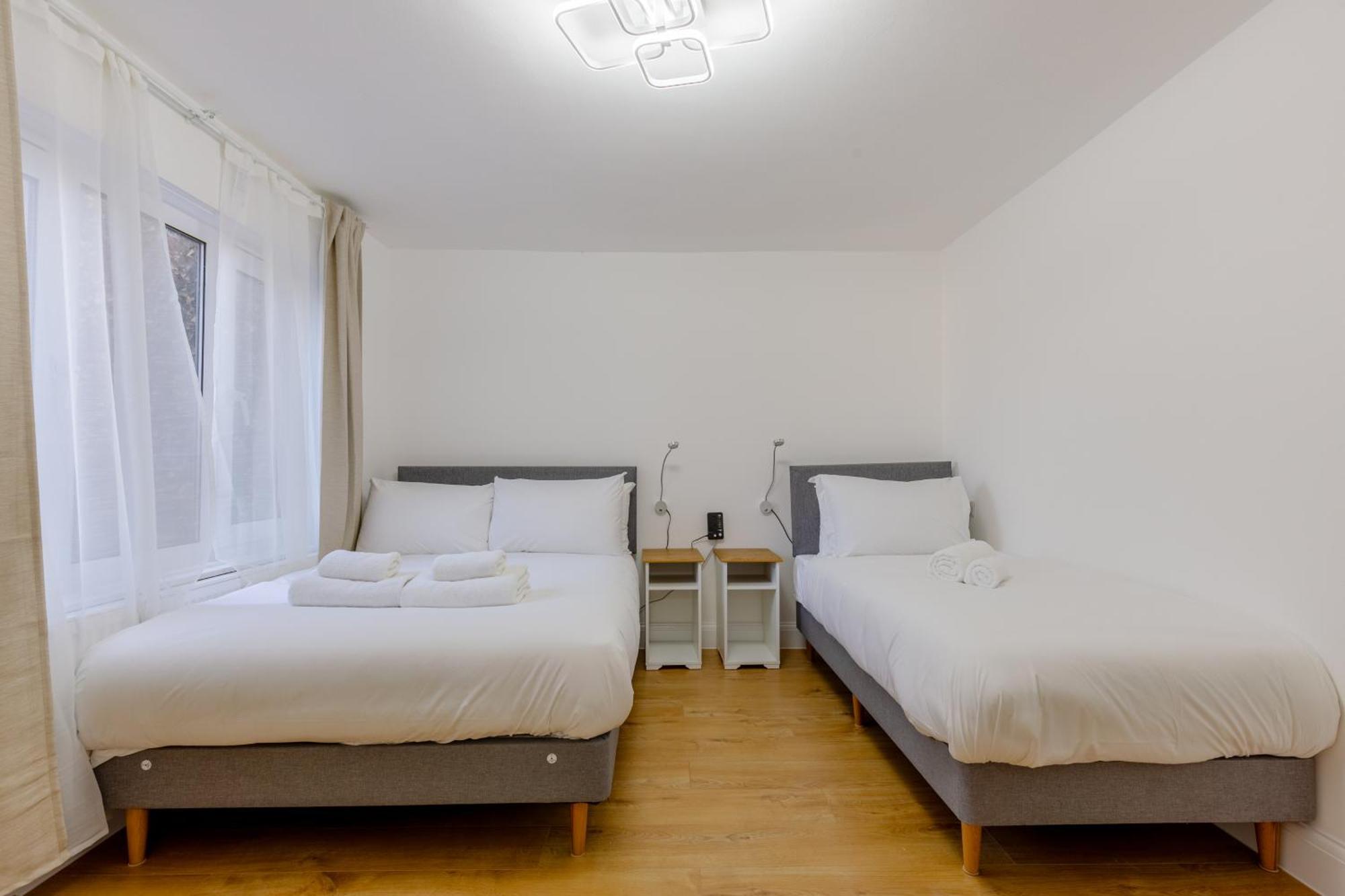 Newly Refurbished 2bd Flat Close To Excel *