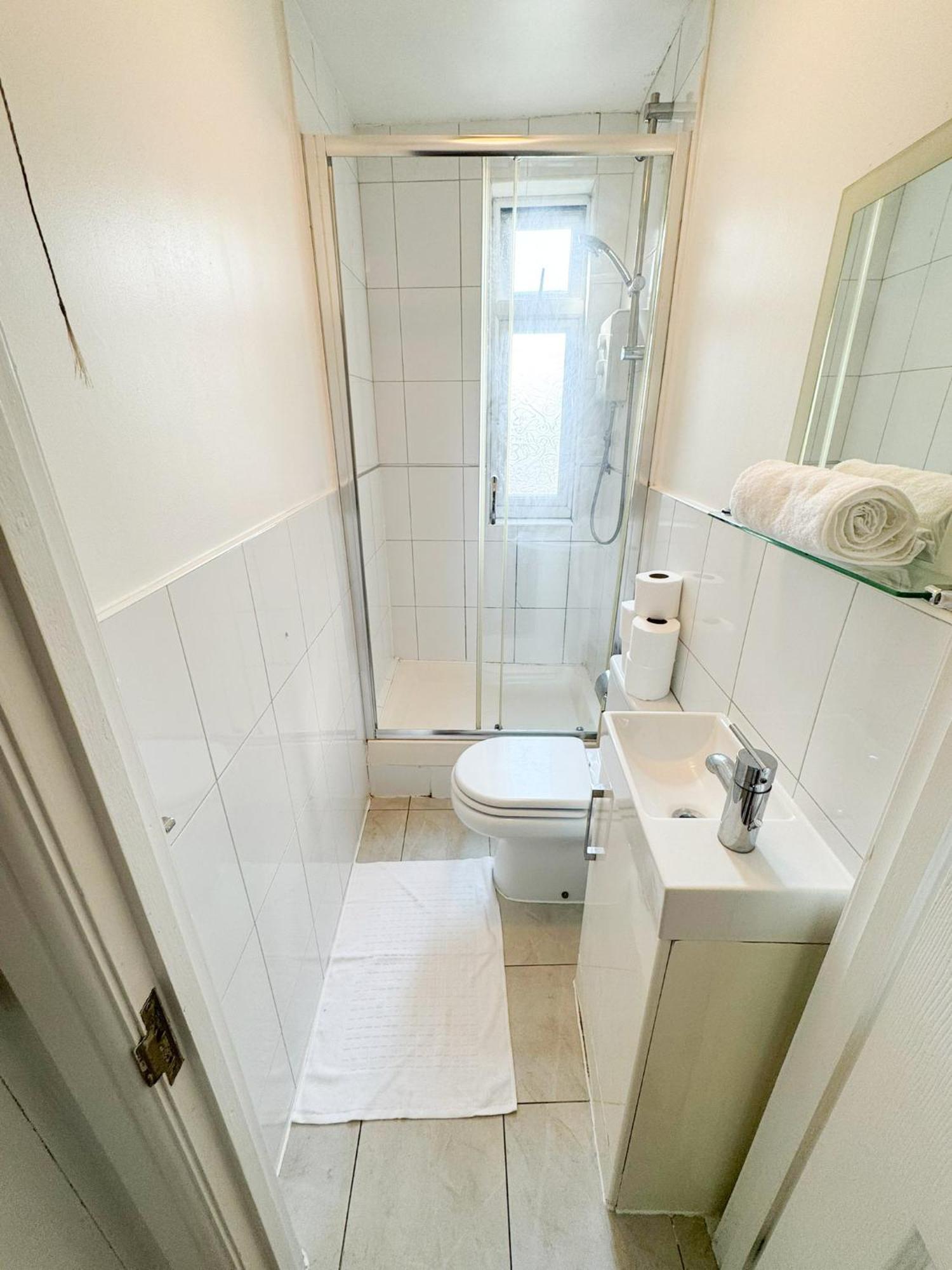 Flat 6 In Acton Appartement Londen