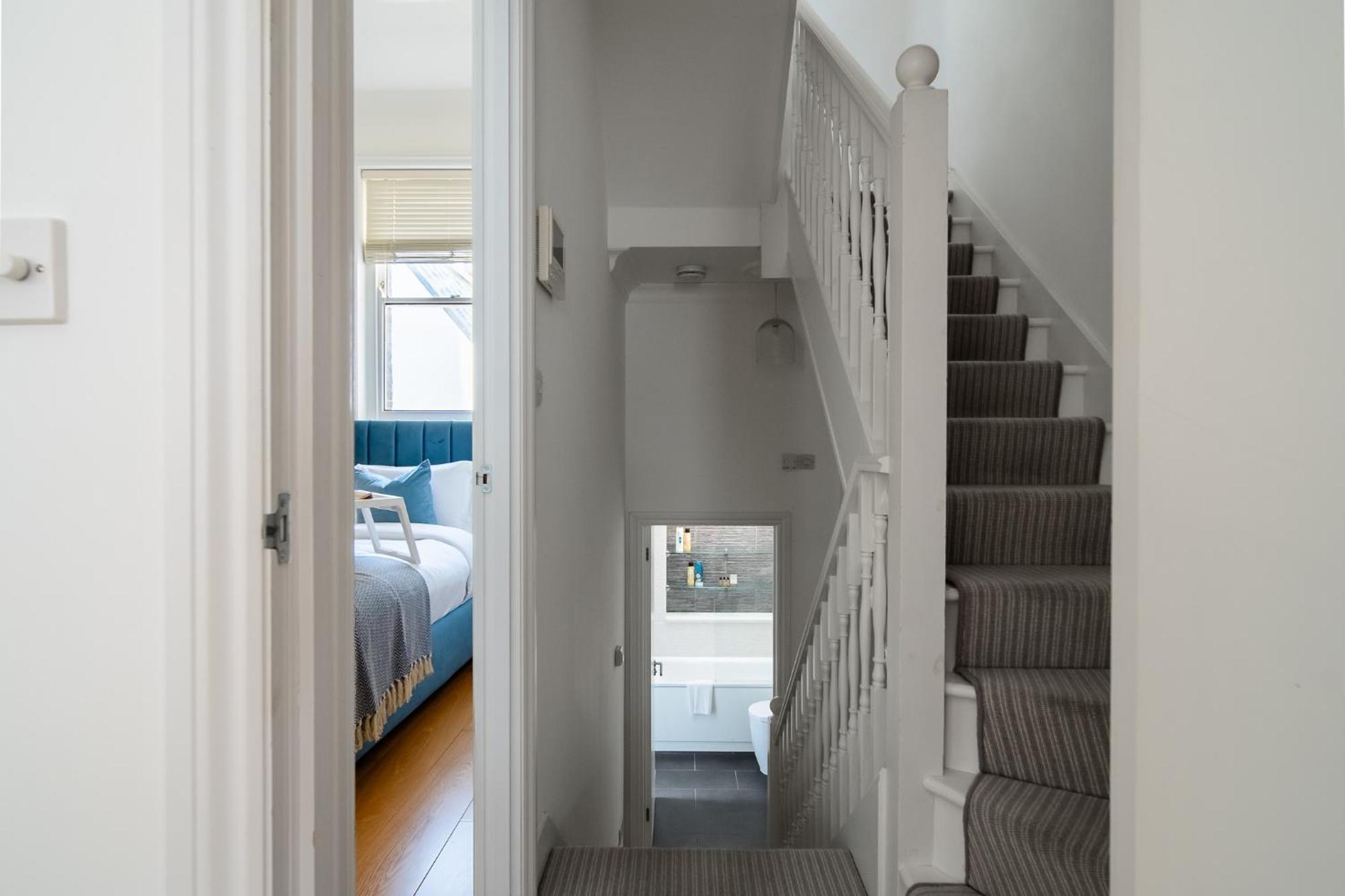 Ferienhaus 4br 2ba House By Livestay Short Lets & Serviced Near Oxford Circus With 2 Private Patios *