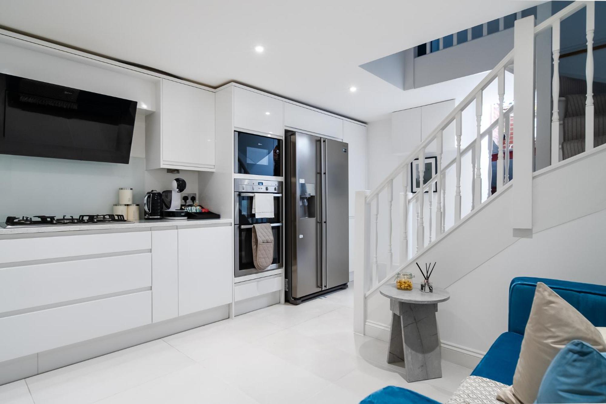 Feriehus 4br 2ba House By Livestay Short Lets & Serviced Near Oxford Circus With 2 Private Patios *